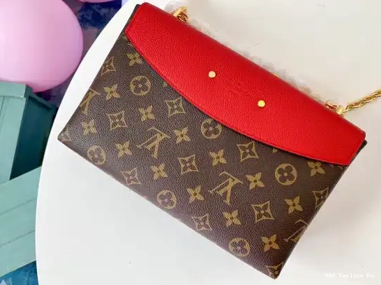AAA Replica Ru LOUIS VUITTON SAINT-PLACIDE 0627